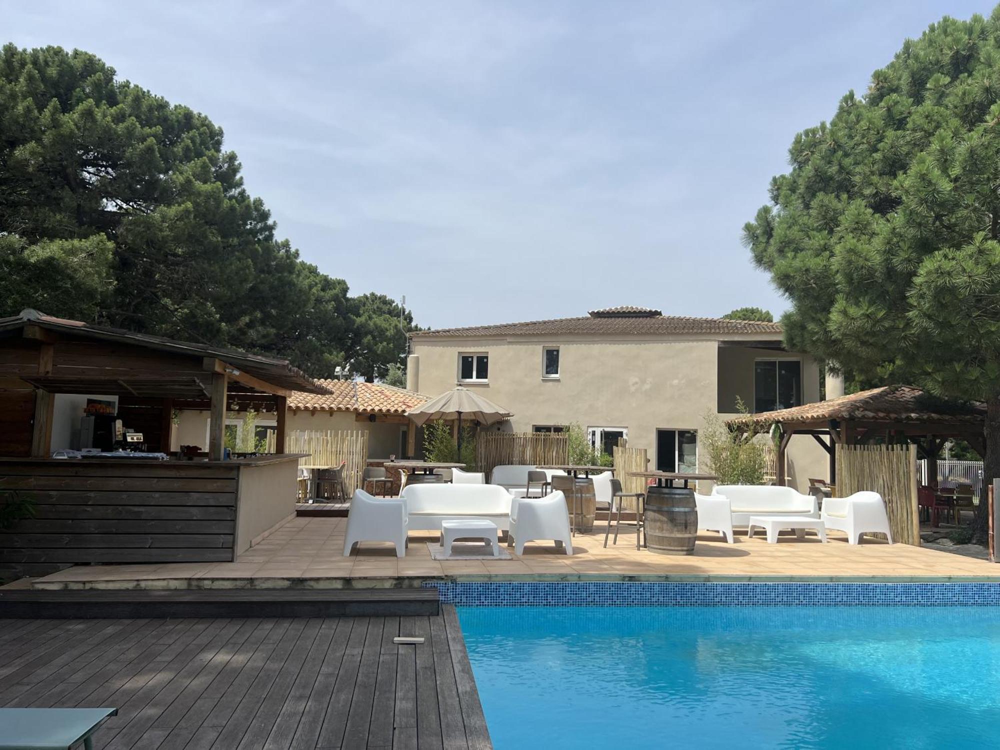 Fiori Di Cala Rossa Residence Hoteliere Lecci Esterno foto