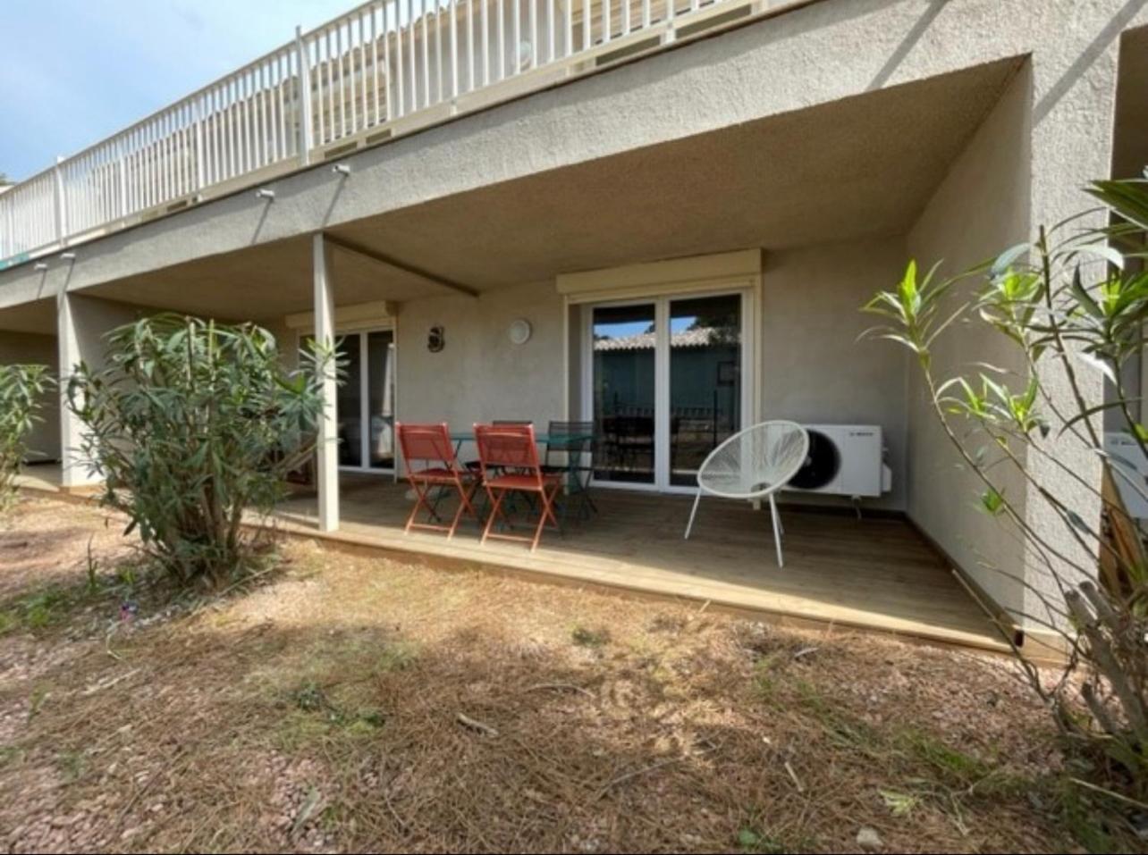 Fiori Di Cala Rossa Residence Hoteliere Lecci Esterno foto